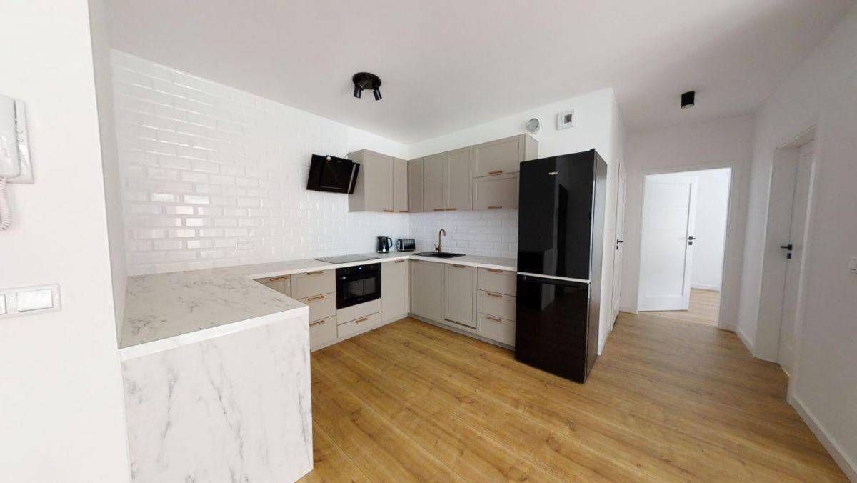 Komfortowe Apartamenty Z Garazem Na Milionowej Лодз Екстериор снимка
