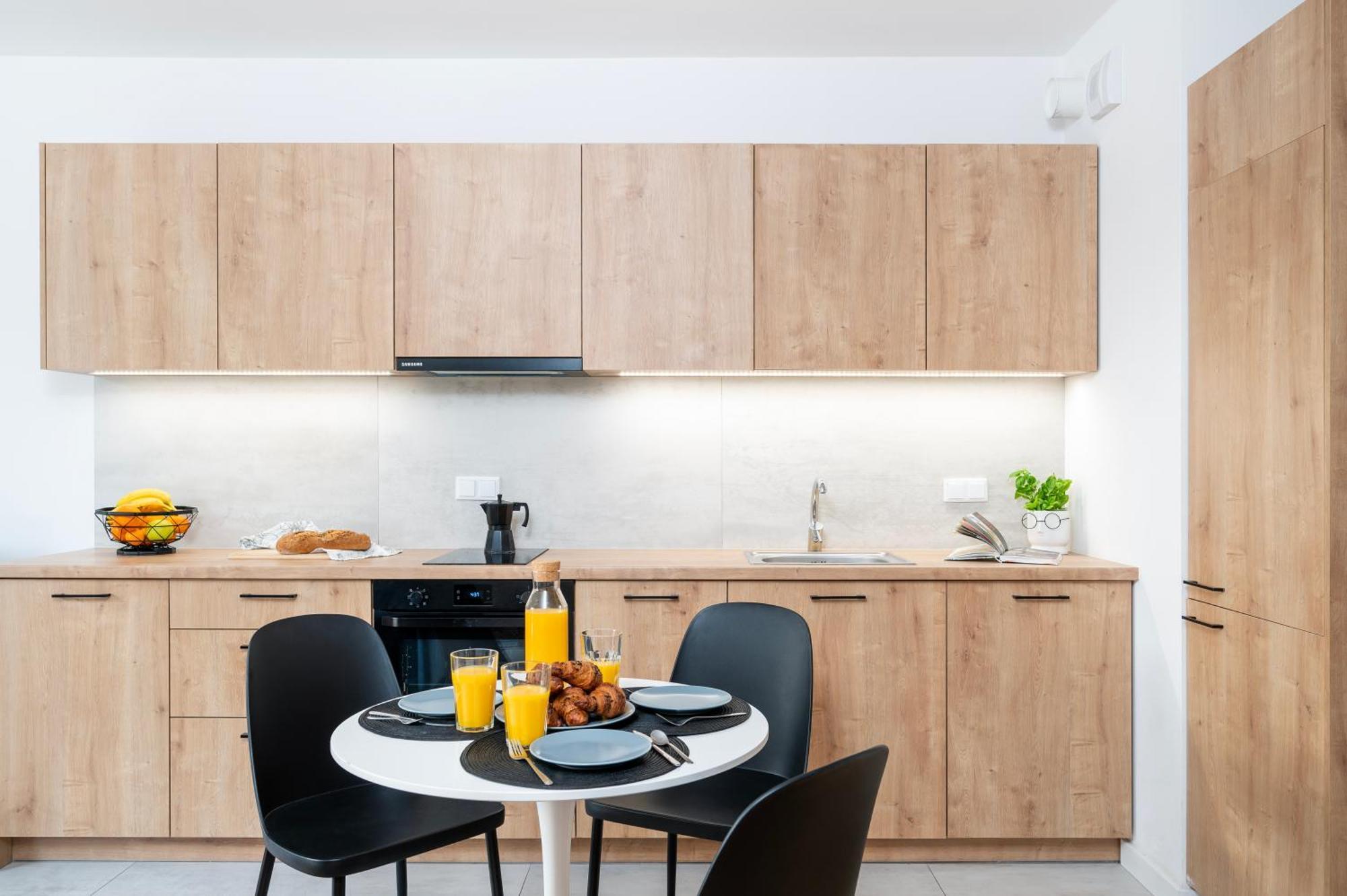 Komfortowe Apartamenty Z Garazem Na Milionowej Лодз Екстериор снимка